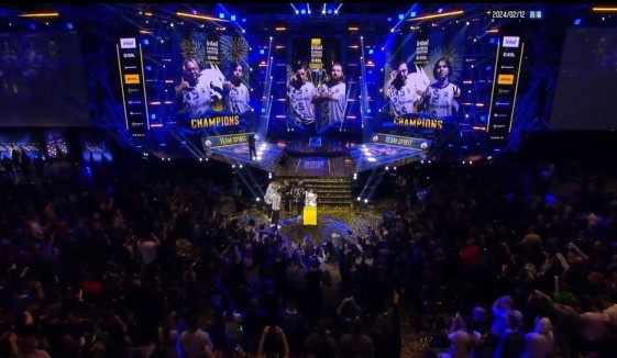 Fnatic 赢得了 2025 年布拉格征服赛：自 2022 年以来的第一个 lan 奖杯