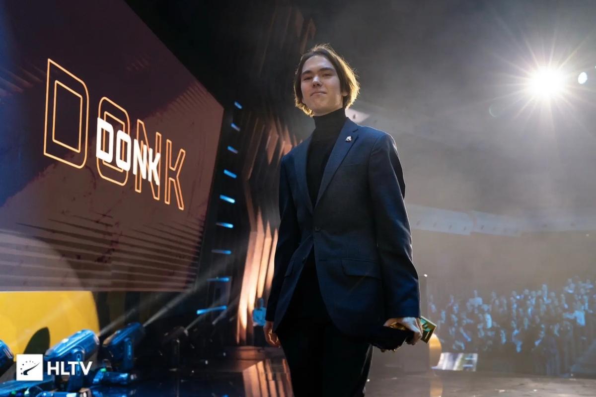 hallzerk ： “我认为我们输掉的5v3或4v3比任何其他队伍都多……这归结于个人失误”