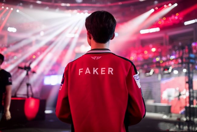 NAVI 击败 NIP 成为 StarLadder StarSeries 2025 秋季赛冠军